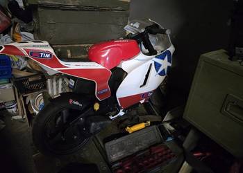 motor na akumulator dla dzieci, Peg Perego Ducati Desmosedici GP. 