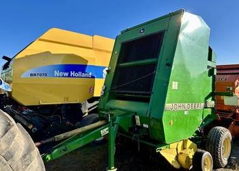 Prasa John Deere 590