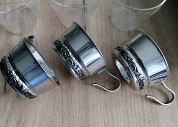 Trzy filiżanki z metalowymi uchwytami zestaw