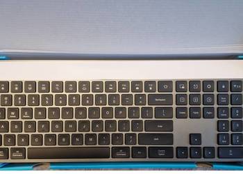 JLab Epic Wireless Keyboard – bezprzewodowa klawiatura BT + USB Multi-devic