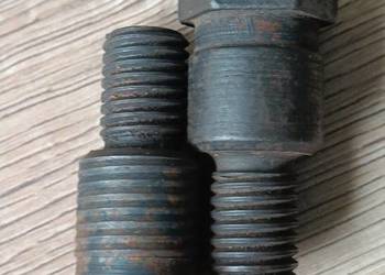 Sworzeń gwintowany wahacza górnego (1 bez gwintu) Żuk, Nysa 27zł za 2 szt Sworzeń gwintowany wahacza górnego (1 bez gwintu) Żuk, Nysa 27zł za 2 szt