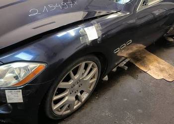 BŁOTNIK LEWY PRZÓD MASERATI GRANTURISMO S BLU NETTUNO