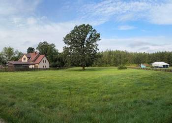 Działka budowlana o pow 3 499 m² we wsi Jeże, gmina Pisz