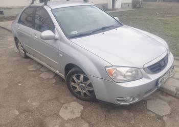 Kia Cerato 1.6 klimatyzacja nowy rozrząd samochód sprawny