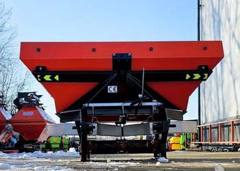 Rozsiewacz 600L Demarol