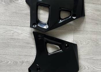 Yamaha DT 125 R – owiewki boczne baku (przedlift) 1988–2003 – NOWE
