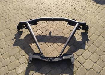 Alfa Romeo 75 belka tył , wózek