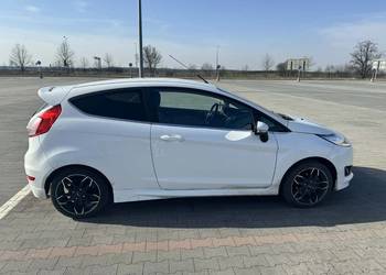 Sprzedam Forda Fieste