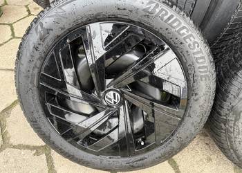 Komplet kół zimowych – oryginalne stalowe felgi VW + opony Bridgestone