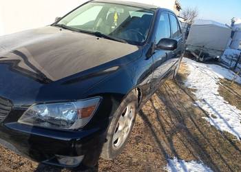 Lexus IS 200 w całości na części