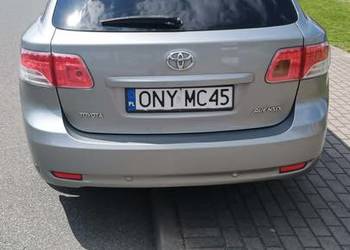 Toyota Avensis 1.8 automat benzyna 2011