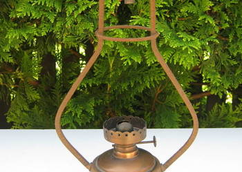 Stara lampa naftowa bez szkła - ciekawa