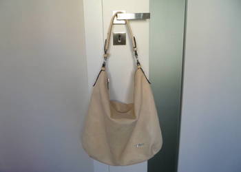 Beżowa torebka Pojemna Duża Mieści format A4 na zamek Beżowa torebka Pojemna Duża Mieści format A4 na zamek