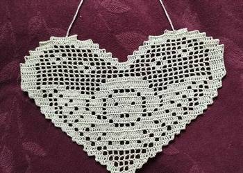 Szydełkowe serce z aniołem
