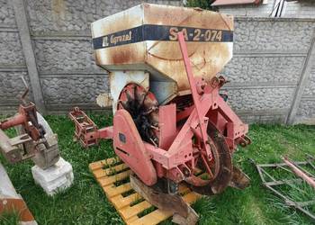 Sadzarka do ziemniaków czeska, pługi, brony