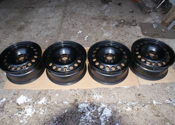 7,5Jx17 cali 5x108x63,4 ET-55 oryginał Ford Volvo Opony 235/55R17 Kuga