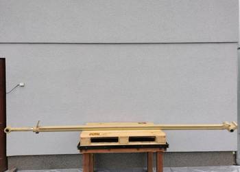 Manitou MLT 730 {Tłok wysuwu teleskopa}