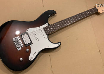 YAMAHA Pacifica PAC 112V - gitara elektryczna 6-strunowa OKAZJA!