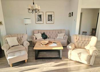 Komplet wypoczynkowy w angielskim stylu Chesterfield