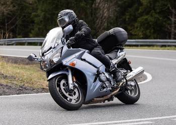 Yamaha FJR 1300 AS mały przebieg 3 kufry