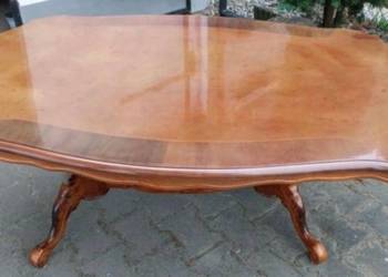 Drewniana ława w stylu włoskim