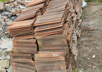 Stara dachówka ceramiczna