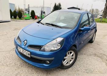 Wypożyczalnia aut oferuje renault clio 1.5dci