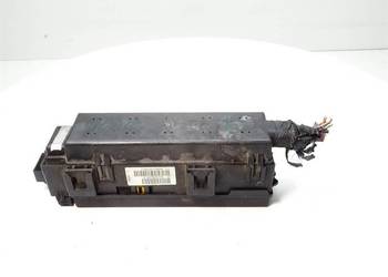 SKRZYNKA BEZPIECZNIKÓW JEEP GRAND CHEROKEE WJ 56042961AH Terenowy 98-0