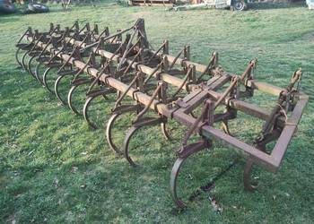 Kultywator uprawowy John Deere składany 5.4m