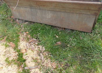 burta do rozrzutnika tylna lub przednia