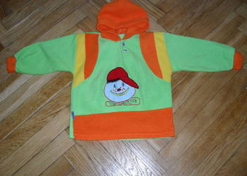 ZIELONA BLUZA POLAR Z KAPTUREM R.110/116