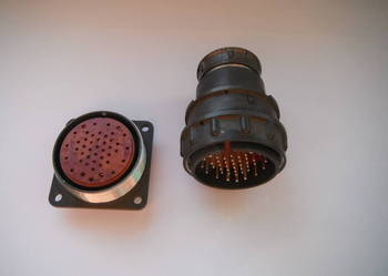 Złącze 45 pin Wtyczka 2RM39KPE45SZ2W1 + Uchwyt 2RM39B45G2W1