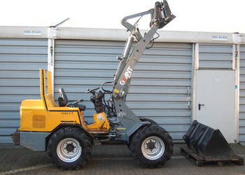 Ładowarka Giant V451T Schaffer Weidemann Jcb Thaler Striegel przegubowa