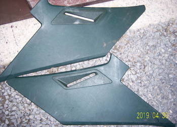 Mercedes 124 boczki osłony słupków słupki zielone