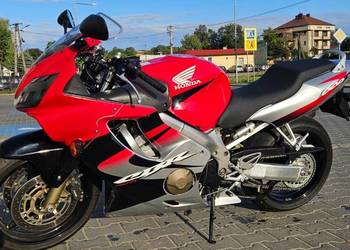 Honda CBR 600 f4i stan idealny