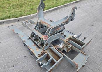 TUZ, przedni podnośnik, Massey Ferguson 8110