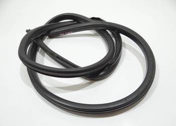 USZCZELKA DRZWI PRAWY PRZÓD BMW X1 E84 2990833