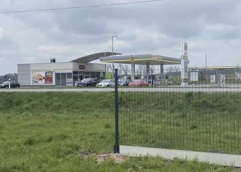 50a BIERDZANY CENTRUM PRZY STACJI LOTOS