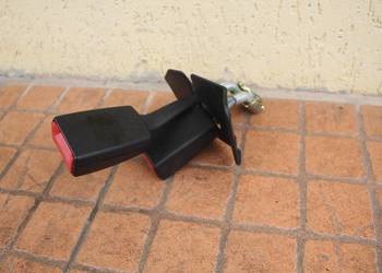 ZAPINKA PASA LEWY TYŁ AUDI A4 B6 8E085773901C