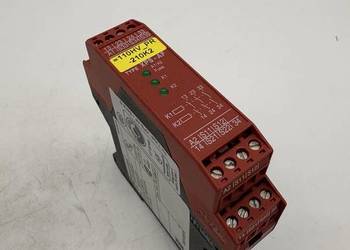 Telemecanique  XPSAF5130P Safety Relay