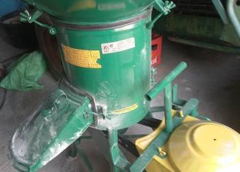 Śrutownik młynek rozdrabniacz Bąk