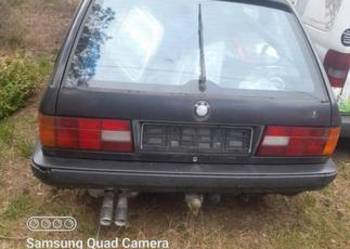 BMW e30.kombi (1990r) ZDERZAK TYLNY (elementy) BMW e30.kombi (1990r) ZDERZAK TYLNY (elementy)