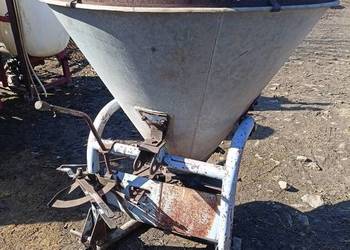 Rozsiewacz do nawozów lej lejek