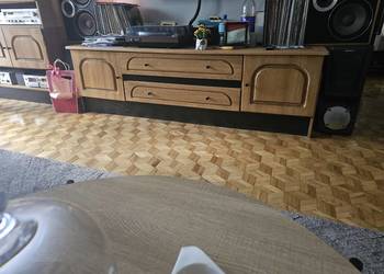 Zestaw komoda z witrynką holender