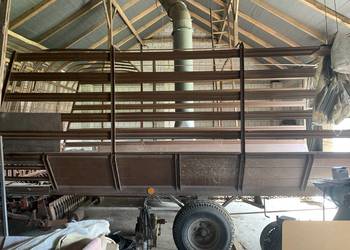 Przyczepa samozbierająca T-072