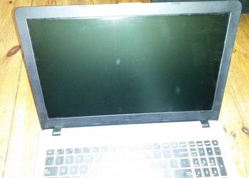 LAPTOP ASUS  R540L