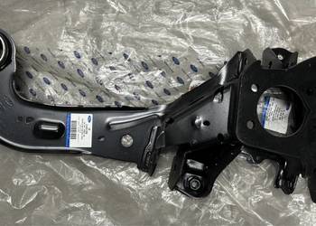 Zwrotnica wahacz tylny lewy Ford Focus mk4 kombi 2479370