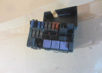 skrzynka bezpieczników renault vel satis 2.2 dci 8200244769