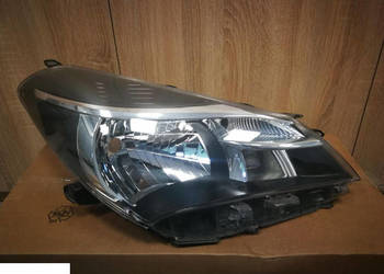 Toyota Yaris III lift reflektor przód prawy