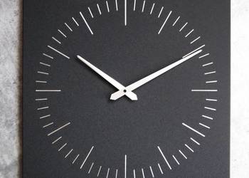 Oryginalny zegar ręcznie grawerowany na blasze 50x50cm